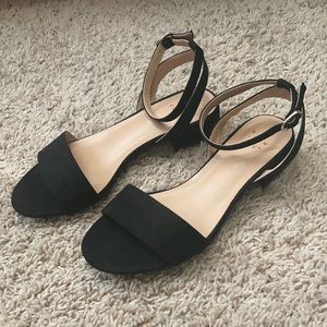 a new day sandals ✨NWOT✨